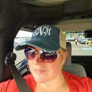 Meet your Posher, Corrine